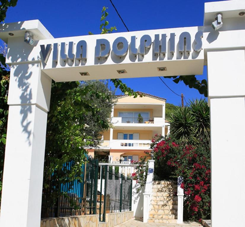 Villa Dolphins Порос Экстерьер фото